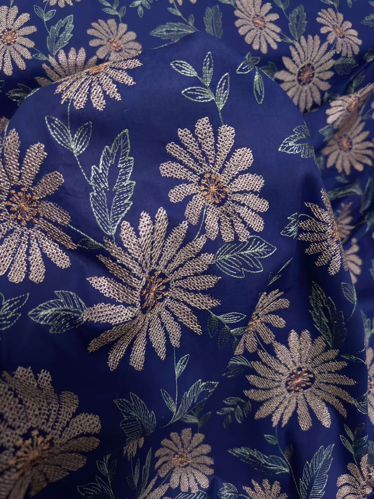 GOLDEN BLOOM – view 2