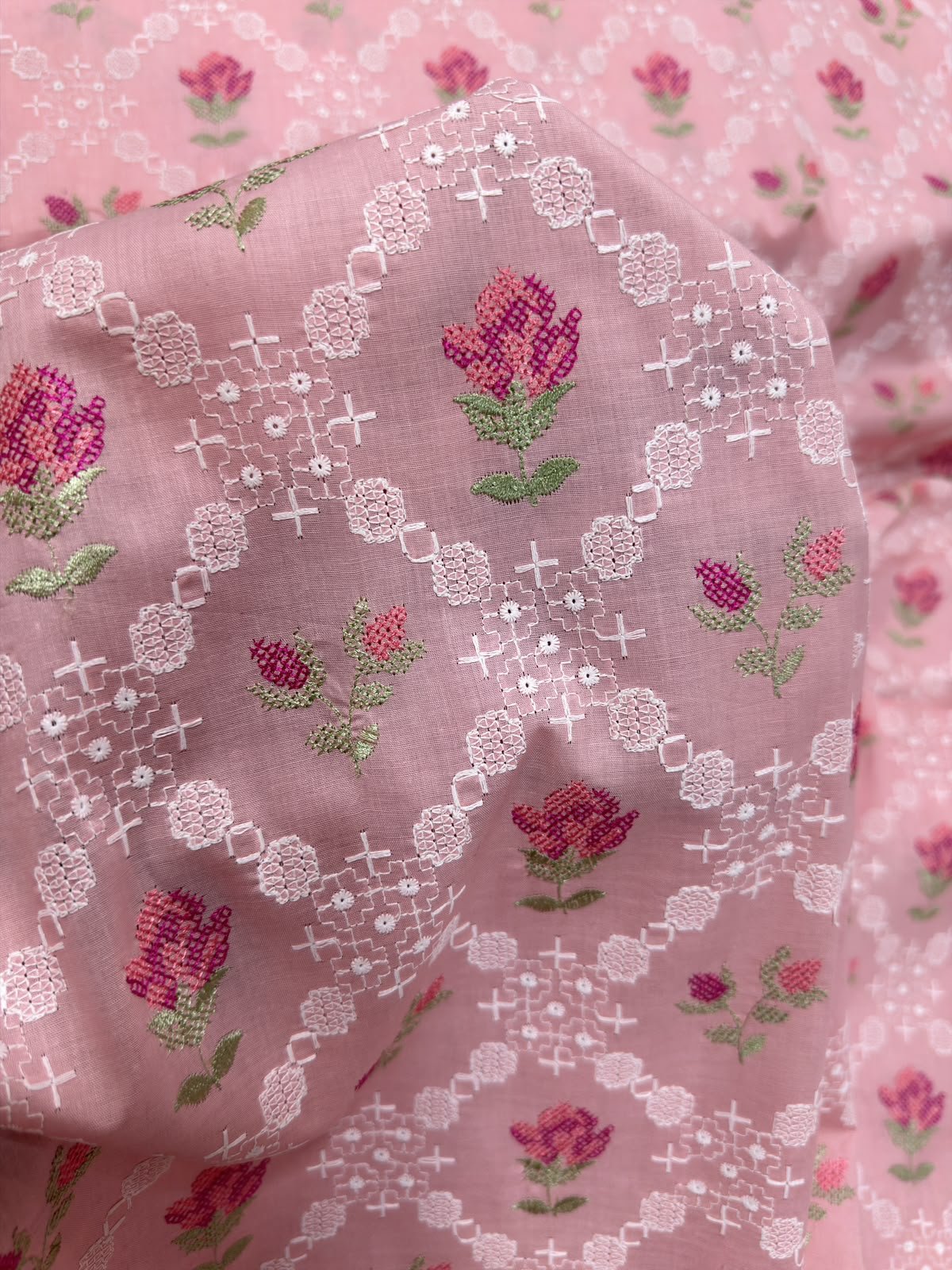 ELEGANCE CROSS STITCH 01