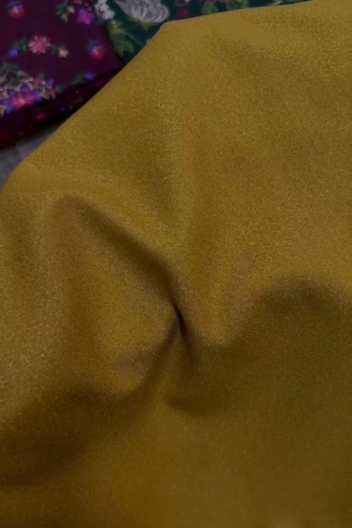 MUSTARD ELEGANCE – view 2