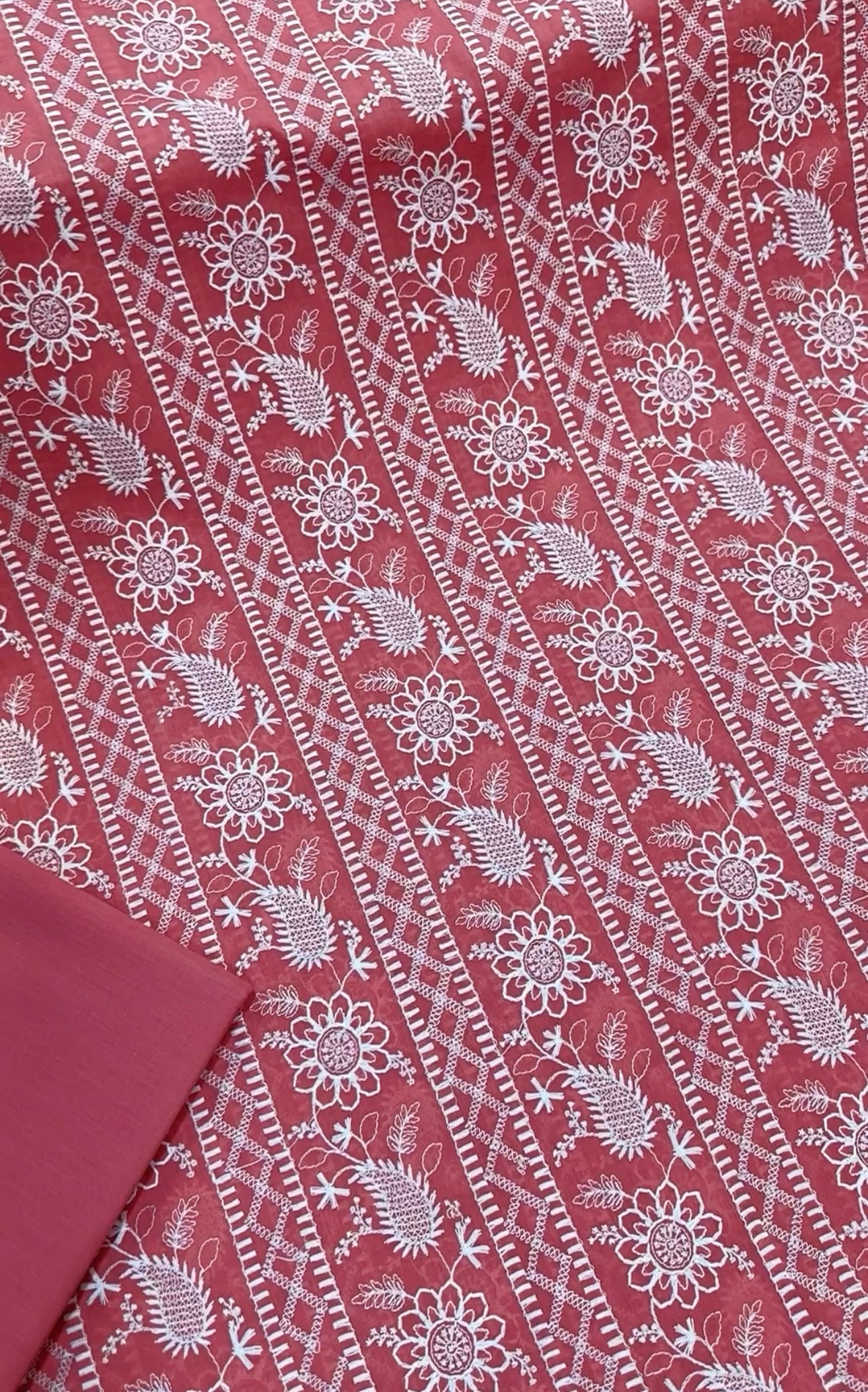 RUBY PAISLEY – view 2