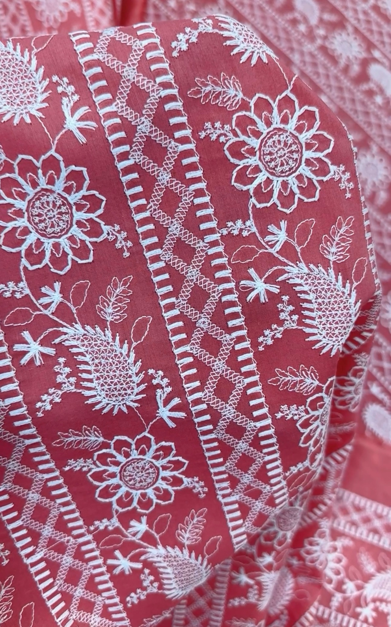 RUBY PAISLEY