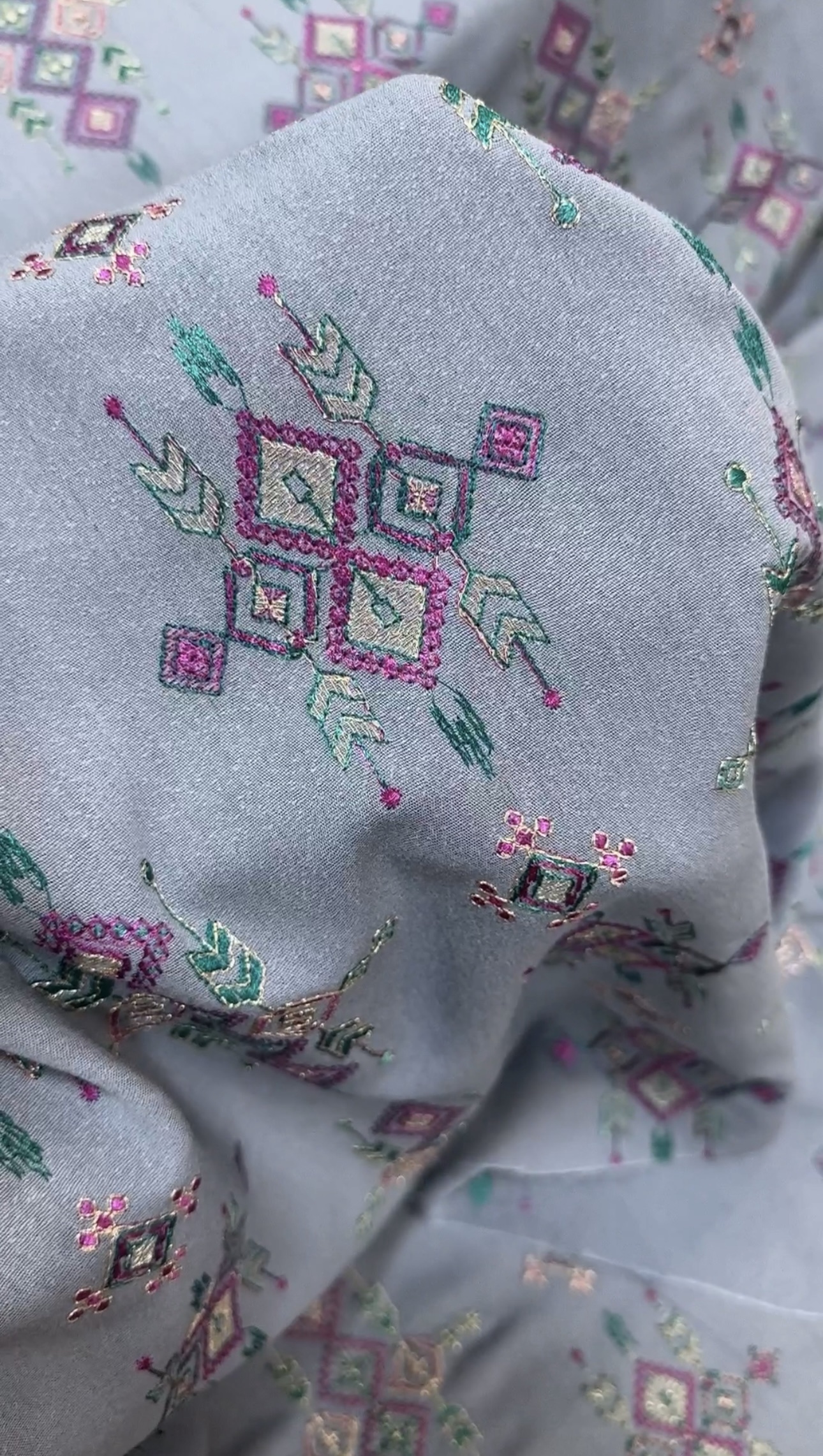 GEOMETRIC PATTERN – view 3