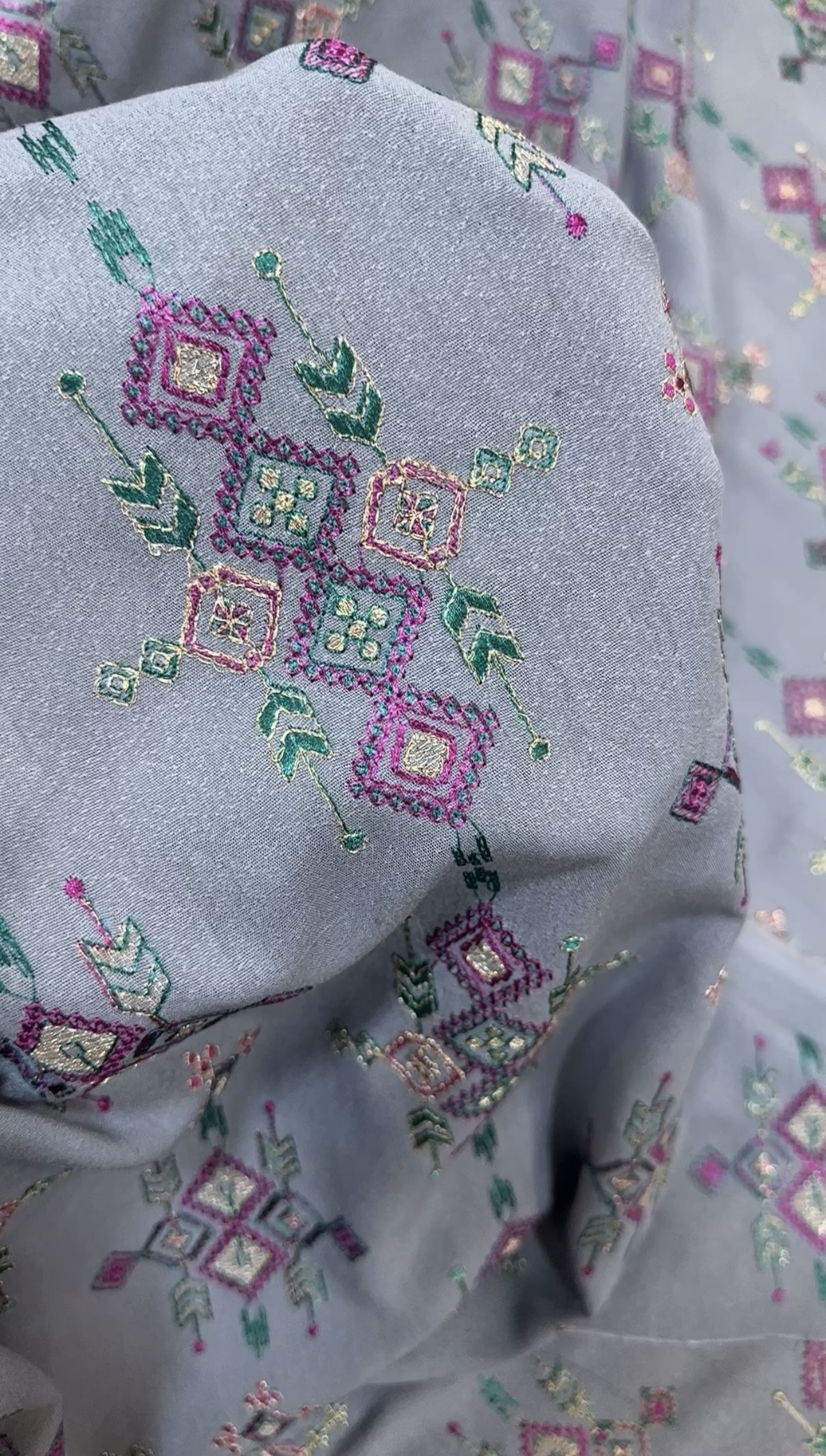 GEOMETRIC PATTERN – view 2